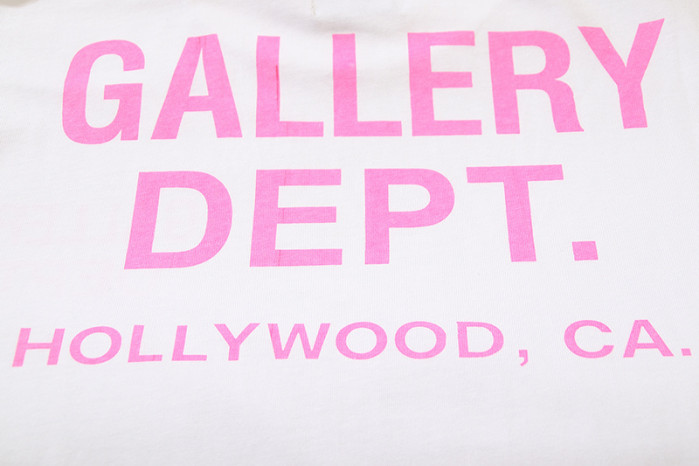 GA11ERY DEPT. T-SHIRT 24042327
