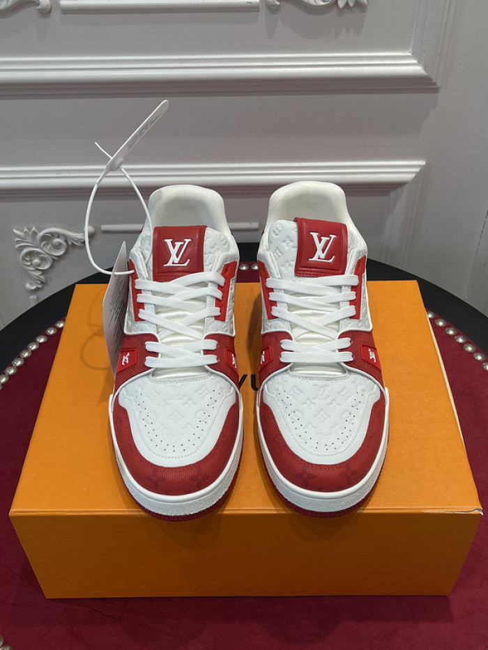 LV TRAINER SNEAKER