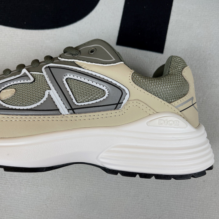 DR B30 Sneakers