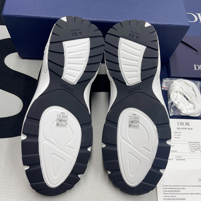 DR B30 Sneakers
