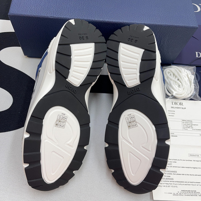 DR B30 Sneakers