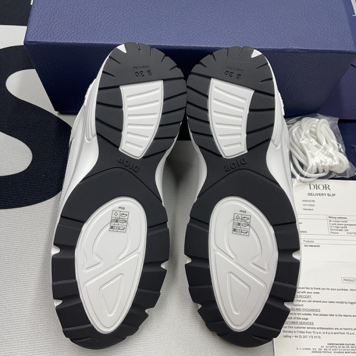 DR B30 Sneakers