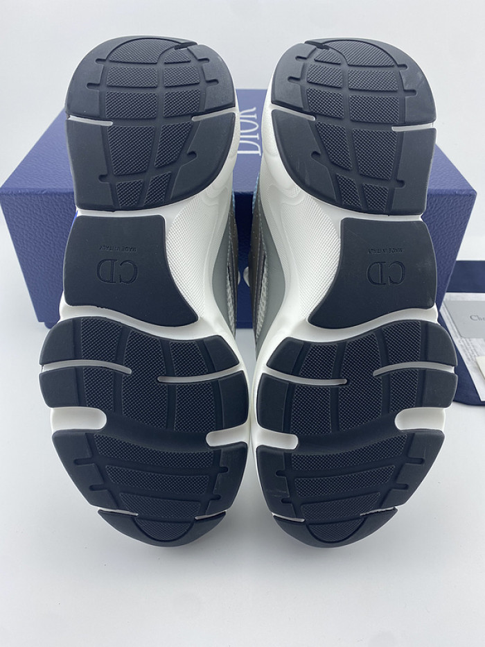 DR B22 SNEAKER
