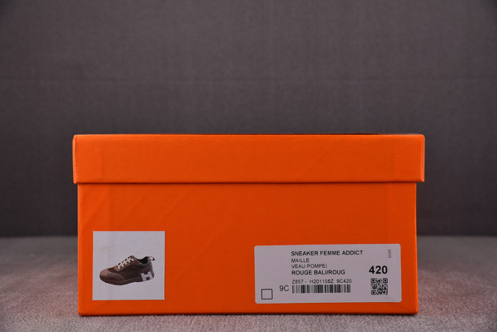 H**mes bouncing sneaker