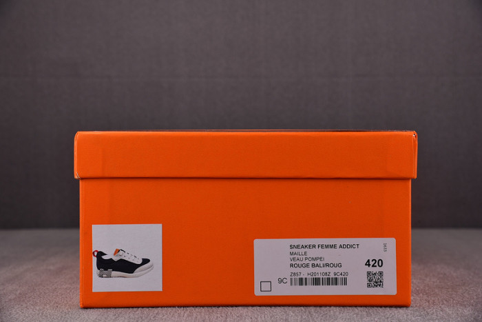 H**mes bouncing sneaker