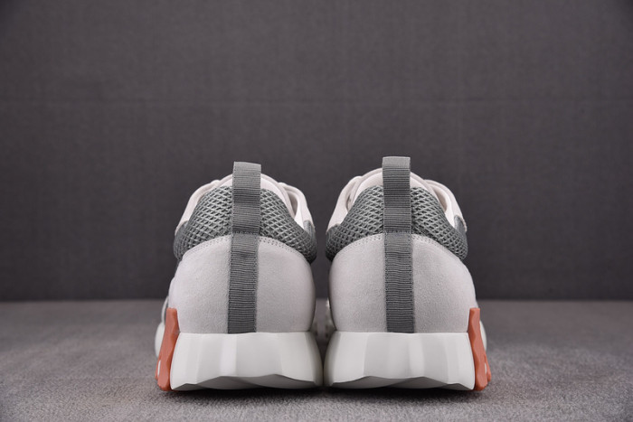 H**mes bouncing sneaker