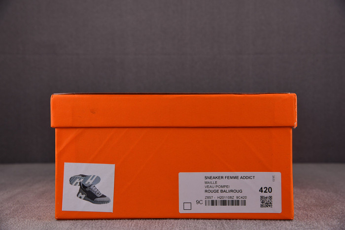 H**mes bouncing sneaker