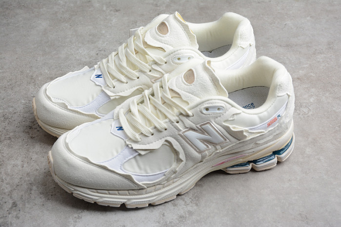 New Balance 2002R Protection Pack Sea Salt M2002RDC