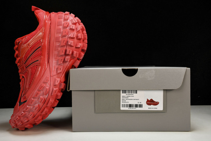 BLCG DEFENDER SNEAKER 685613 W2RAA 6010