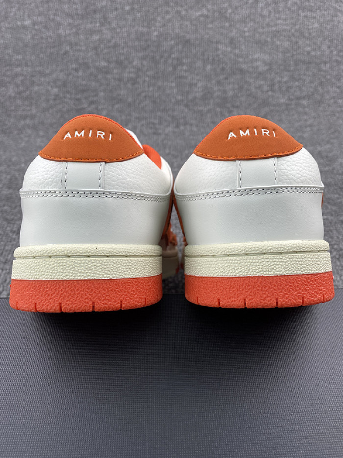 AR1M1 Low-Top Sneaker