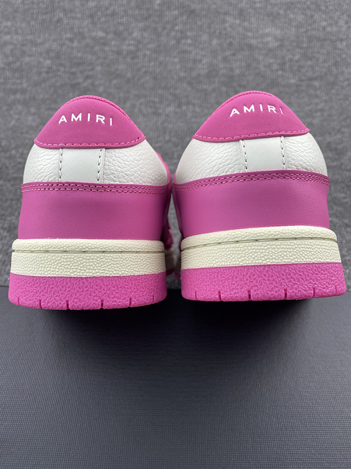 AR1M1 Low-Top Sneaker