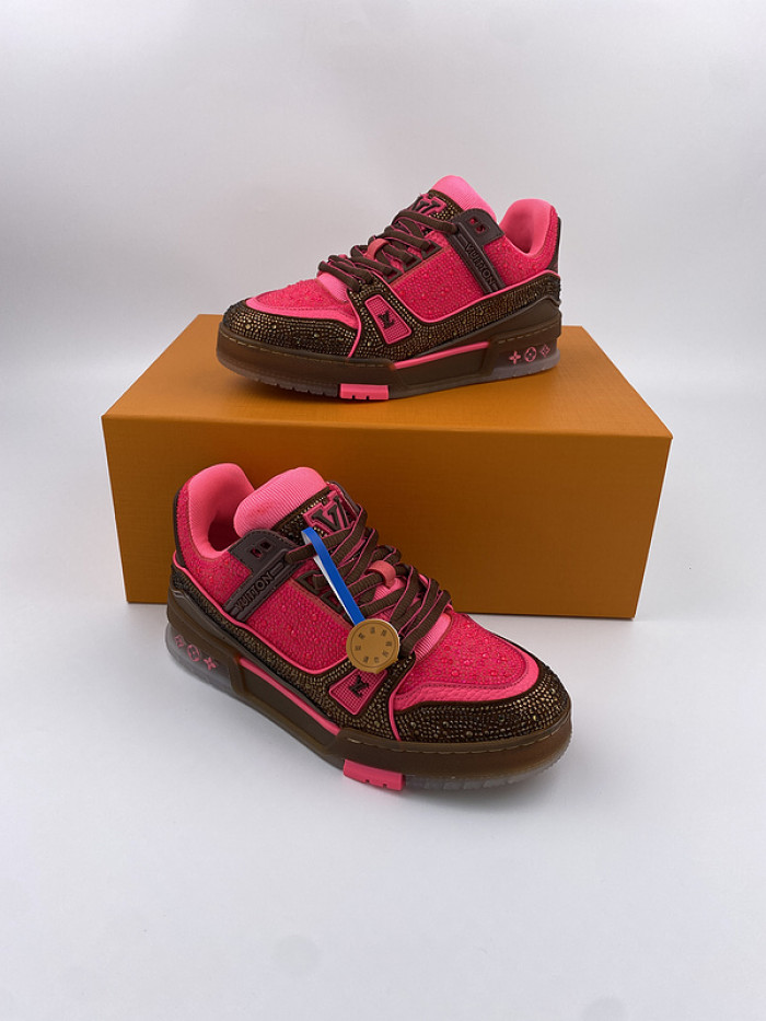 LV TRAINER SNEAKER