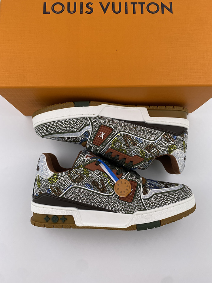 LV TRAINER SNEAKER