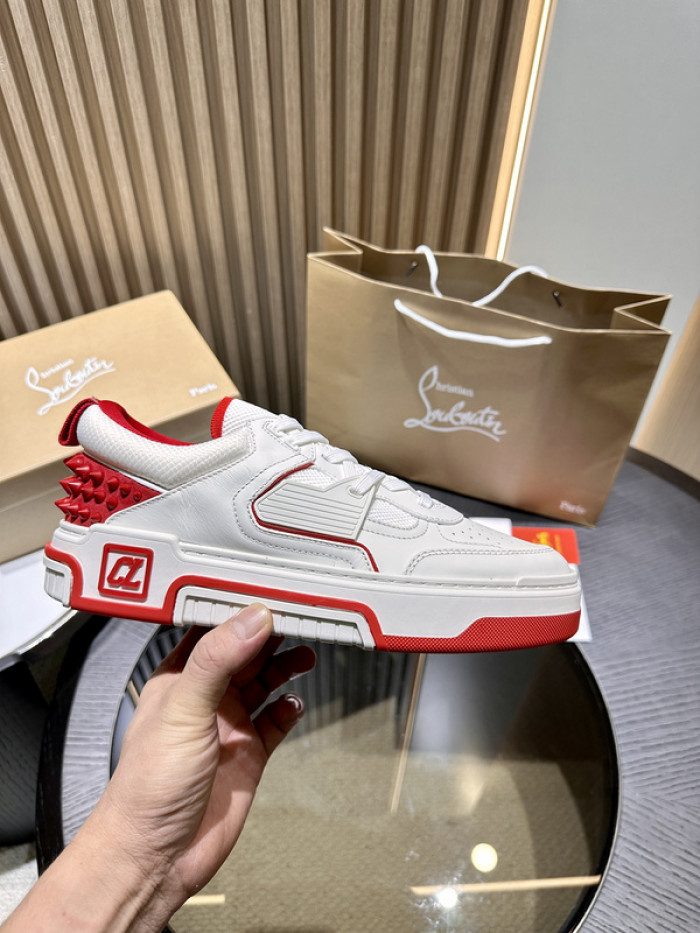 CLBSNEAKER