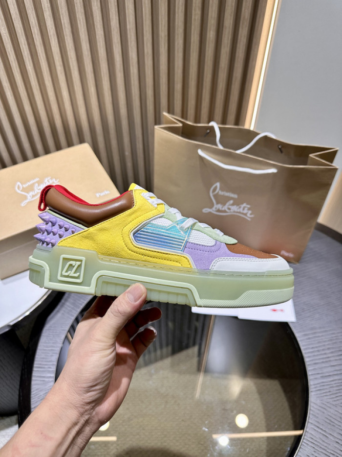 CLBSNEAKER