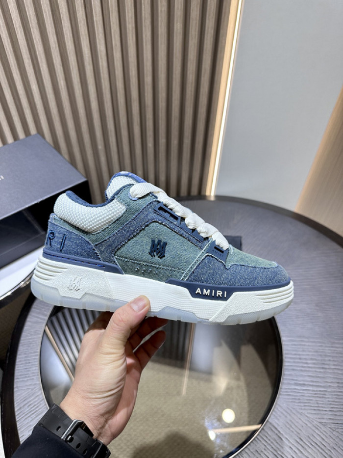 AR1M1 Sneaker MA1