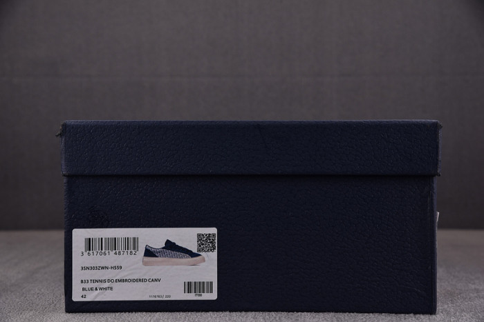 DR B33 SNEAKER