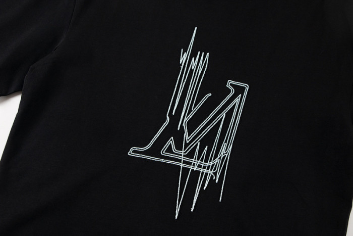L.V T-SHIRT 24062634