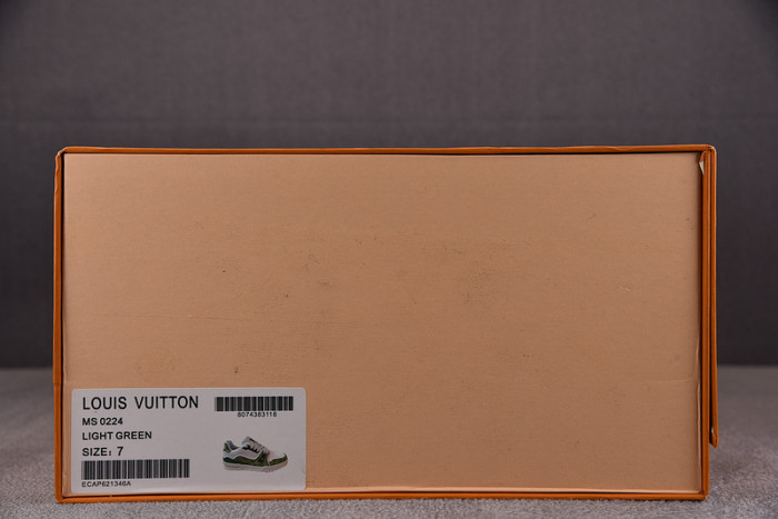 LV TRAINER SNEAKER 24062703