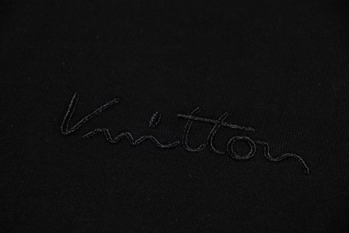L.V T-SHIRT 24062705