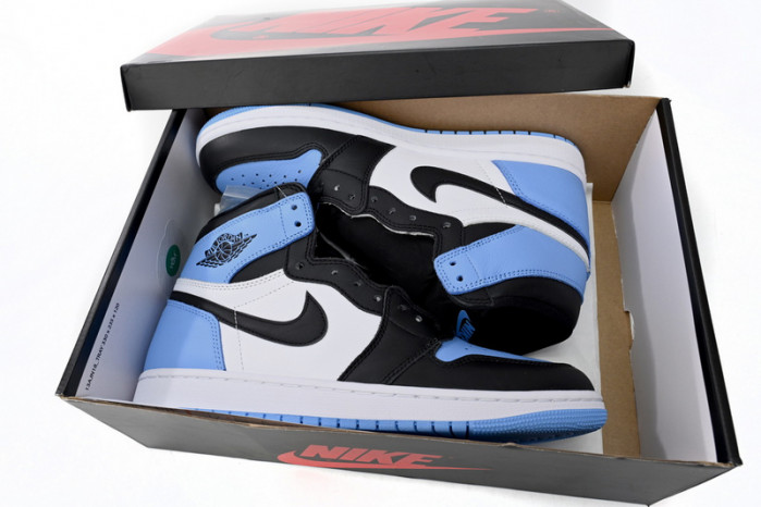 Air Jordan 1 High OG “UNC Toe” DZ5485-400