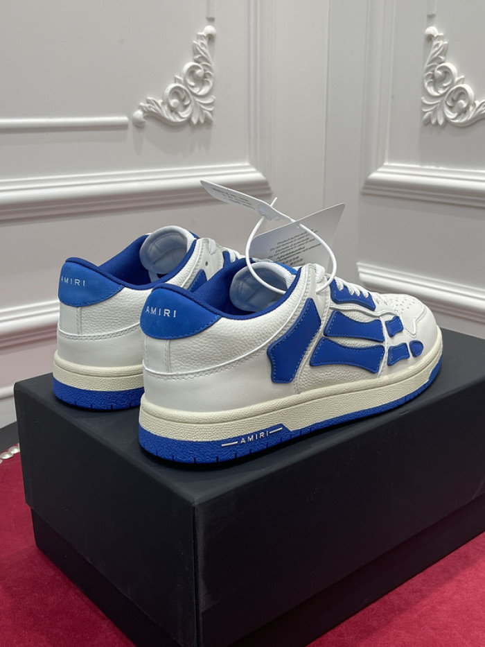 AR1M1 Low-Top Sneaker