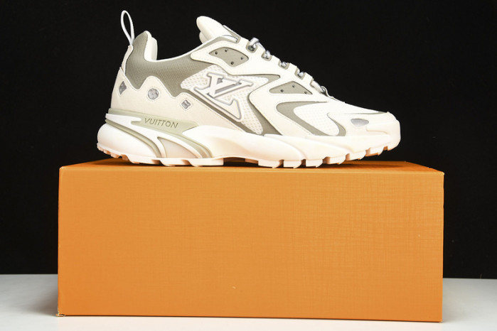 LV RUNNER TATIC SNEAKER 1A9TUZ