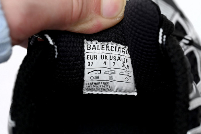 BLCG 3XL SNEAKER 734733 W2RB5 0218