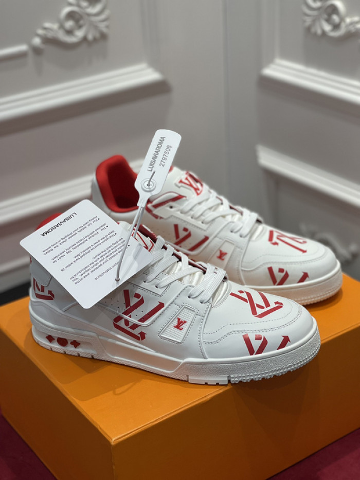 LV TRAINER SNEAKER