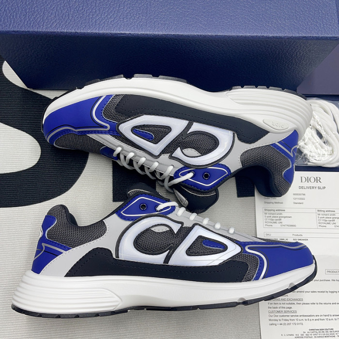 DR B30 Sneakers