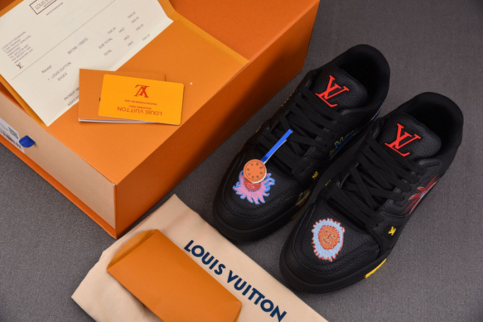 LV TRAINER SNEAKER