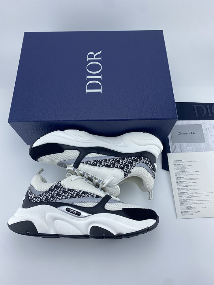 DR B22 SNEAKER