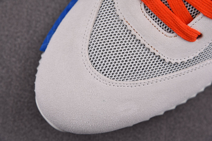 H**mes bouncing sneaker