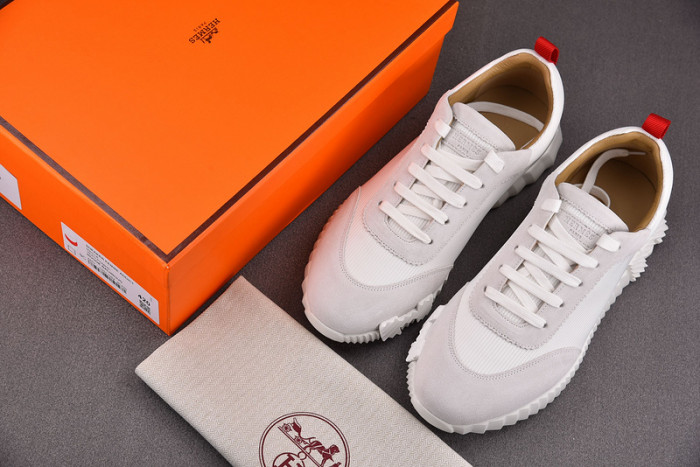 H**mes bouncing sneaker