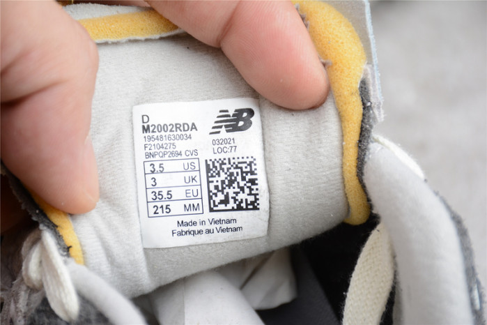 New Balance 2002R Protection Pack Rain Cloud M2002RDA