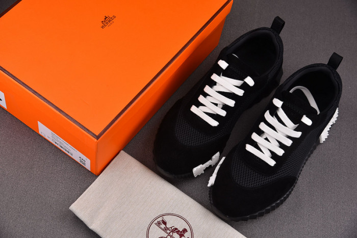 H**mes bouncing sneaker