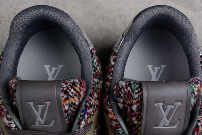 LV TRAINER SNEAKER LOW