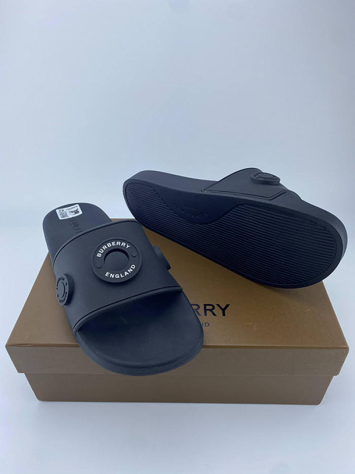 BUBERY SLIPPERS