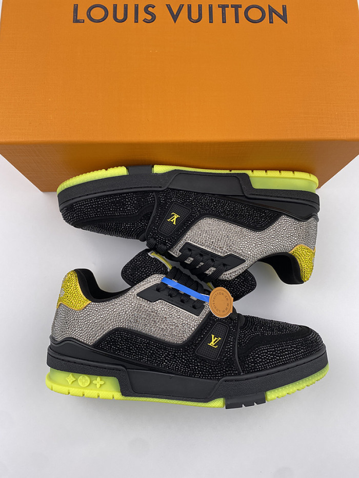 LV TRAINER SNEAKER