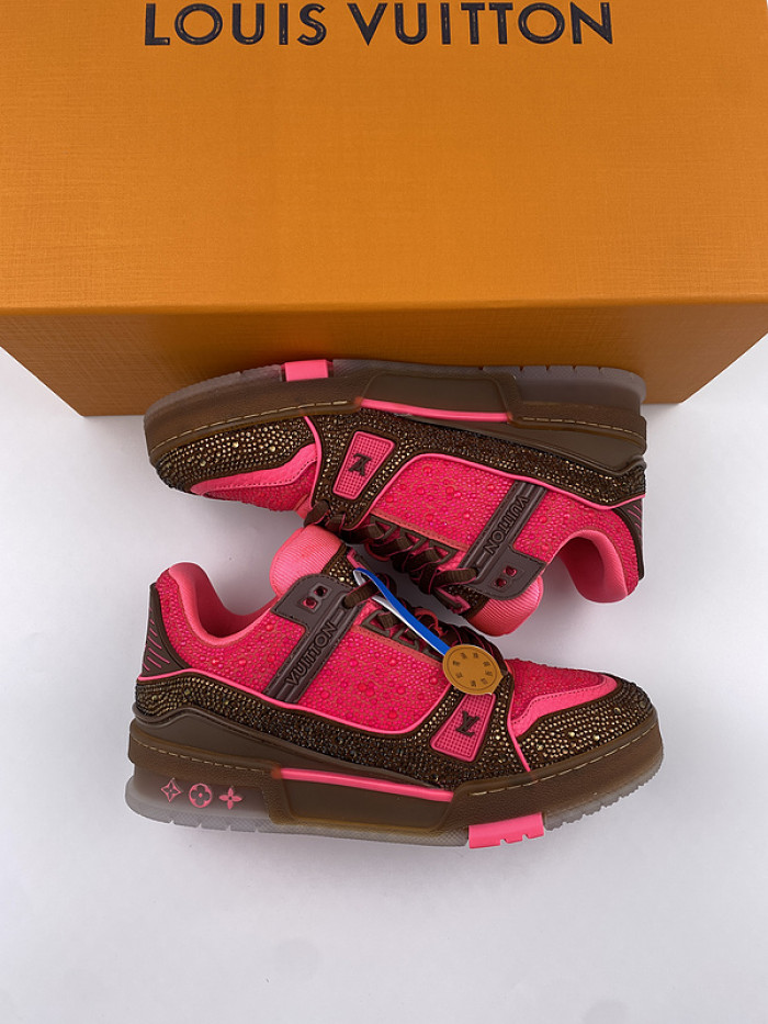 LV TRAINER SNEAKER
