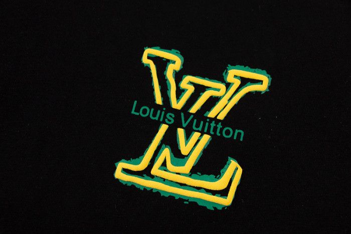 L.V T-SHIRT 24062630