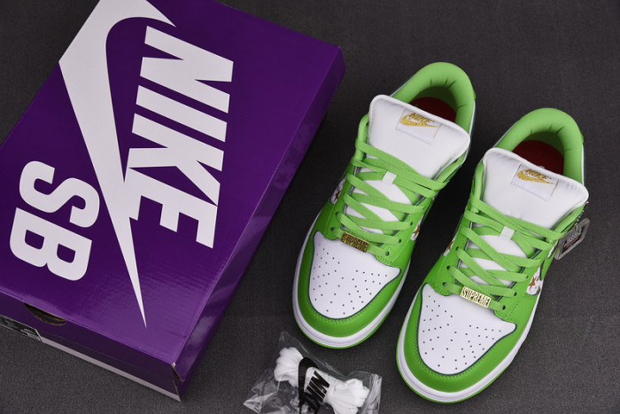 nike sb dunk low S*pre* stars mean green (2021) dh3228-101