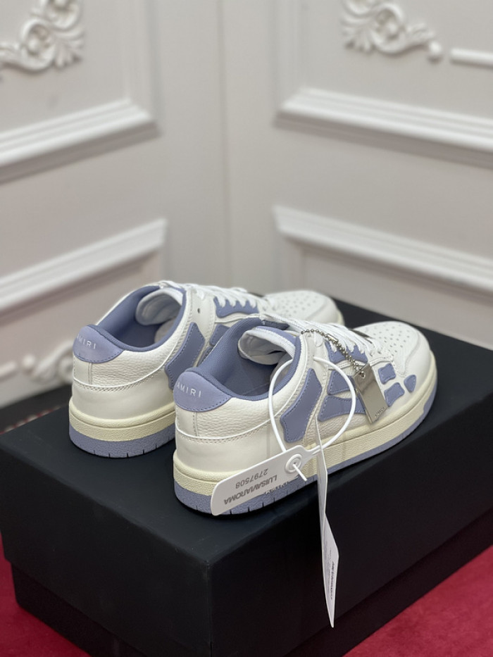 AR1M1 Low-Top Sneaker