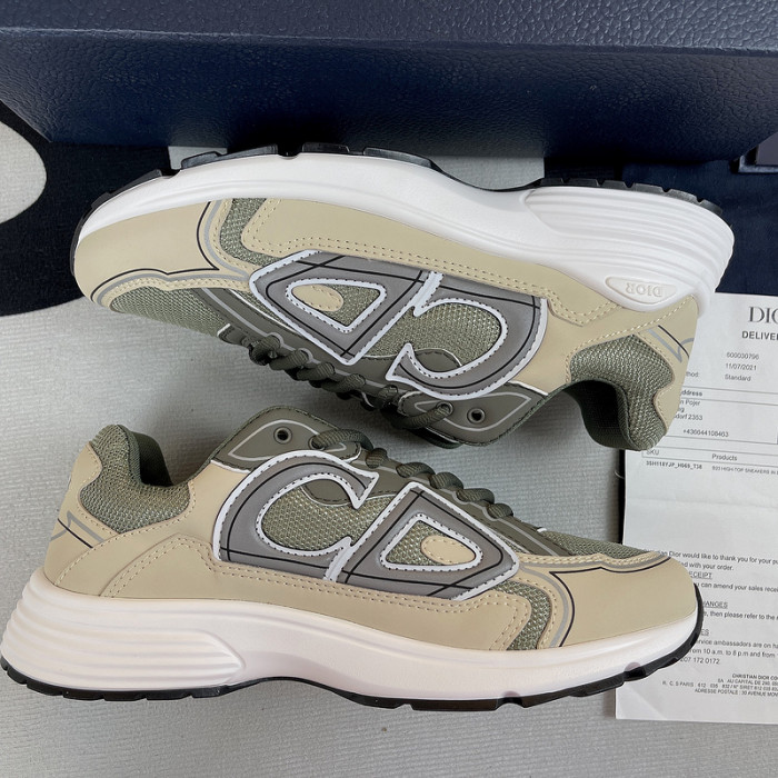 DR B30 Sneakers