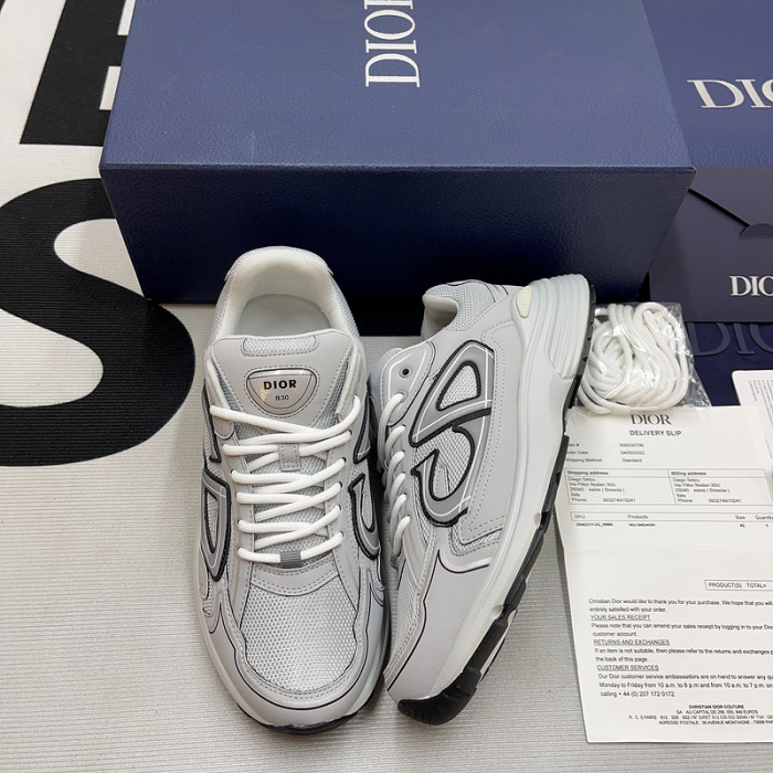 DR B30 Sneakers