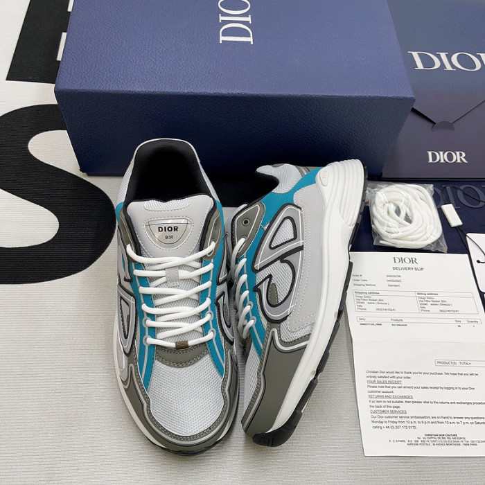 DR B30 Sneakers