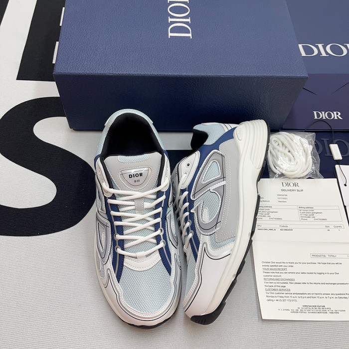 DR B30 Sneakers