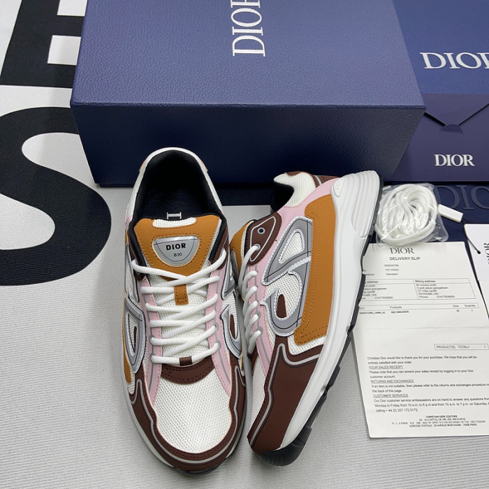 DR B30 Sneakers