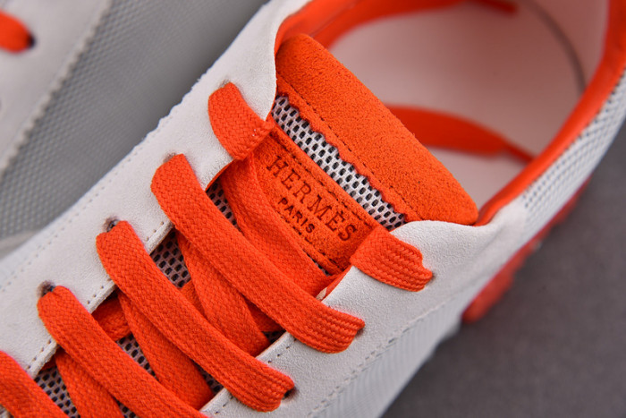 H**mes bouncing sneaker