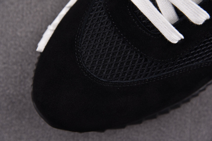 H**mes bouncing sneaker